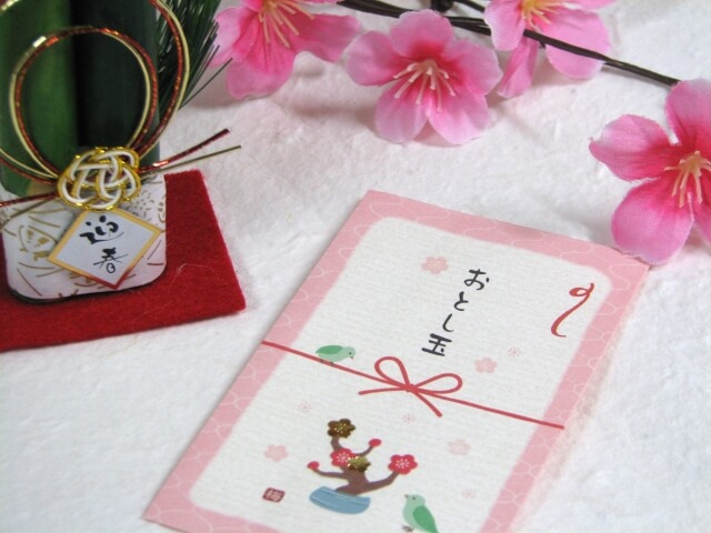 親戚の子供のお年玉の相場はいくら？赤ちゃんにもあげるの？